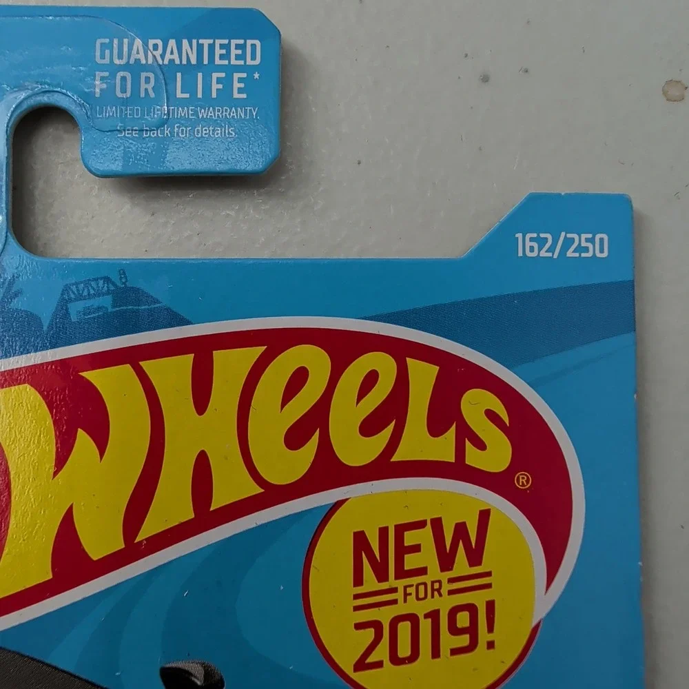 Hot Wheels McLaren Senna Blue Forza Horizon 4 HW Exotics 2019 162/250 FYB46